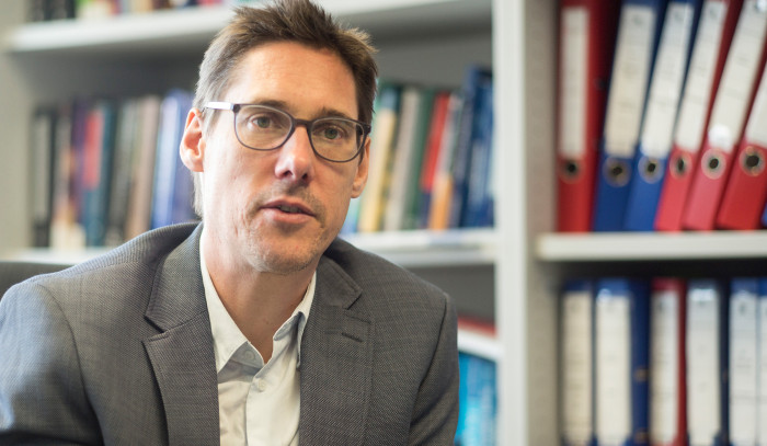 Professor Arne Niemann of the Institute of Political Science at Mainz University and Professor Knodt are together in charge of running CEDI. (photo: Stefan F. Sämmer)