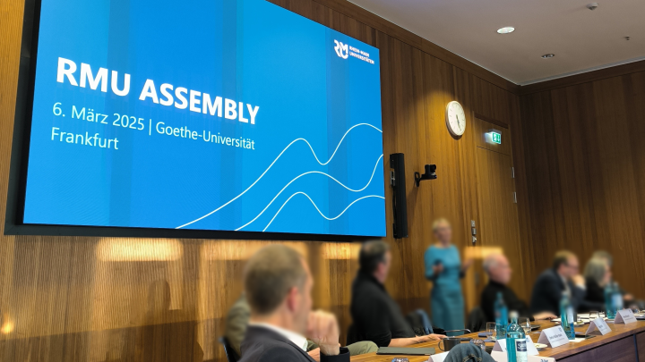 RMU Assembly Sitzung RMU Assembly Sitzung