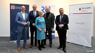 Zusammenarbeit