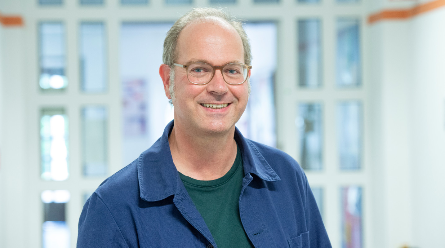 Prof. Dr. Matthias Krings, einer der beiden Sprecher von CEDITRAA, betont den interdisziplinären Ansatz des Projekts. (Foto: Peter Pulkowski)