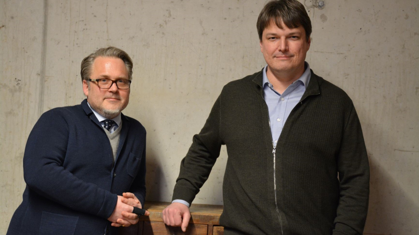 Die beiden Sprecher des Netzwerks schauen in die Kamera. Bild: Zahra Ahmadi