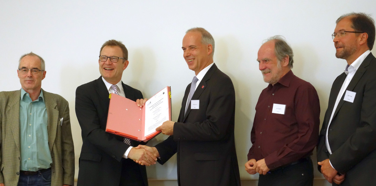 Unterzeichnung einer Vereinbarung der Universitäten Frankfurt und Mainz zur Afrikanistik